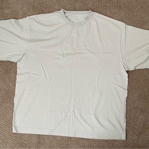 Luke Vicious brand t shirt, size S/M, cream color